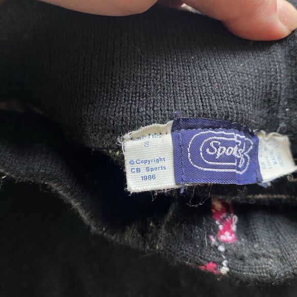 Vintage CB Sports Wool Womens Pullover Sweater. 1/4 Button.  Size 8. Hong Kong. - Picture 13 of 14